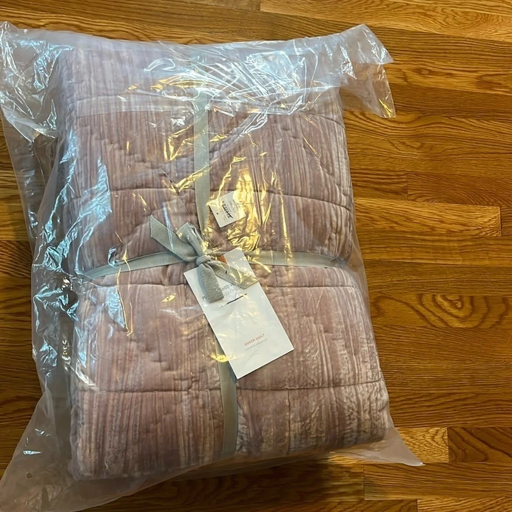 Anthropologie Lustered Velvet Alastair Peach Quilt NWT